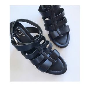 Madewell black strappy wooden block sandals size 8